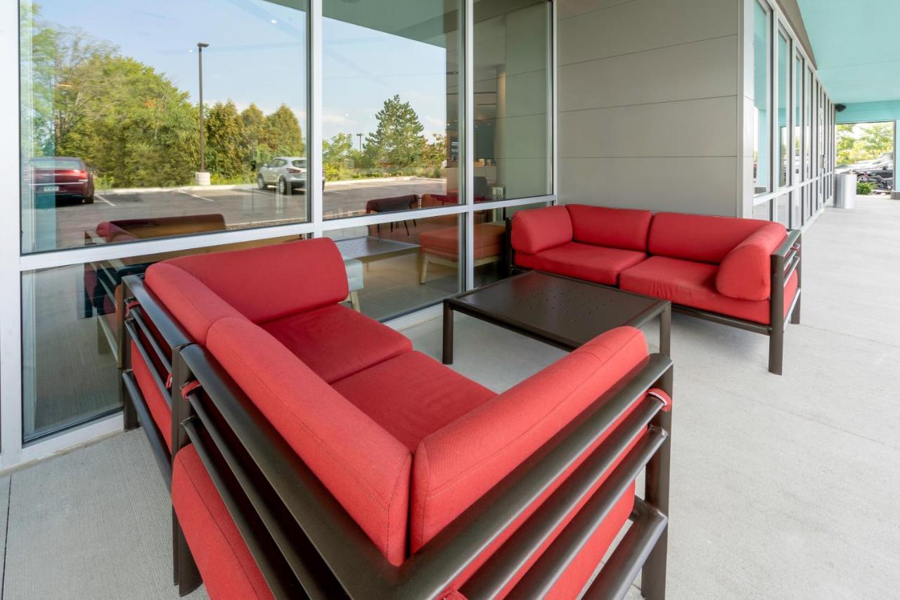 Avid Hotels Milwaukee West - Waukesha By Ihg Pewaukee Exterior photo